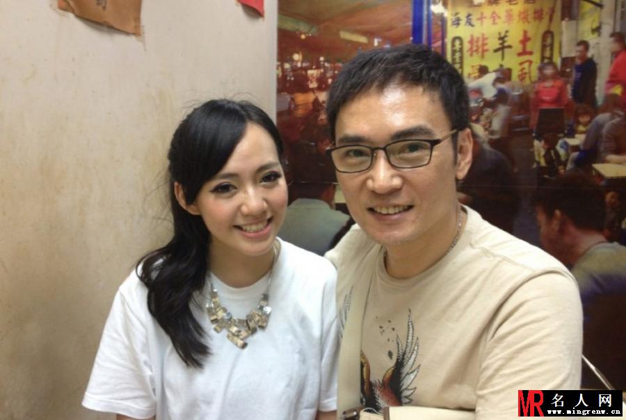 焦恩俊与女儿亲密合影曝光 焦曼婷貌美获赞(1)