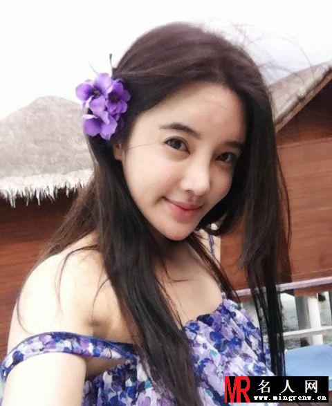 陈思诚出轨门女主角张璇私房自拍照曝光(1)