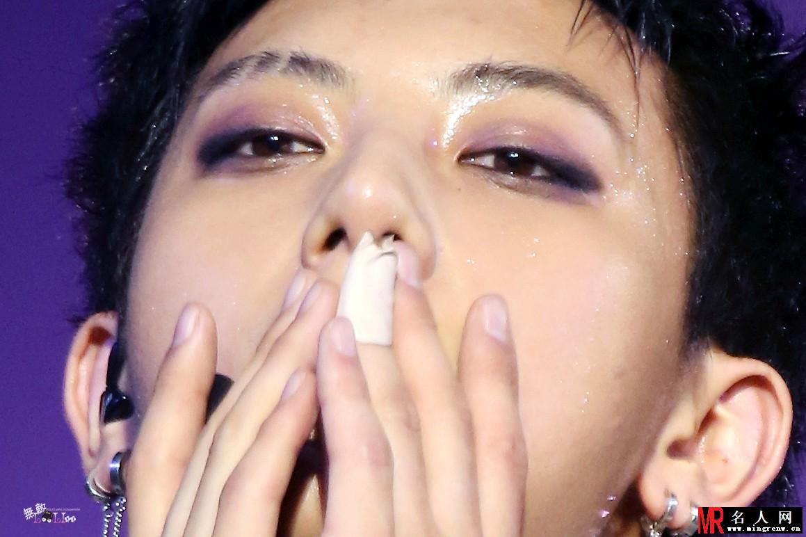 2014年7月EXO上海演唱会现场高潮不断黄子韬图片(1)