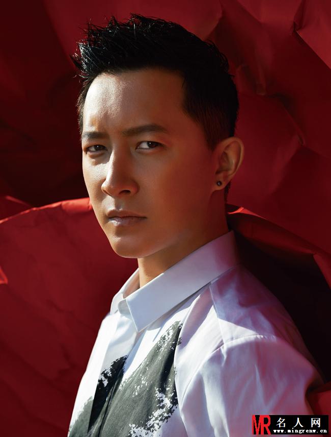 韩庚红色造型写真 彰显男人野性魅力(1)