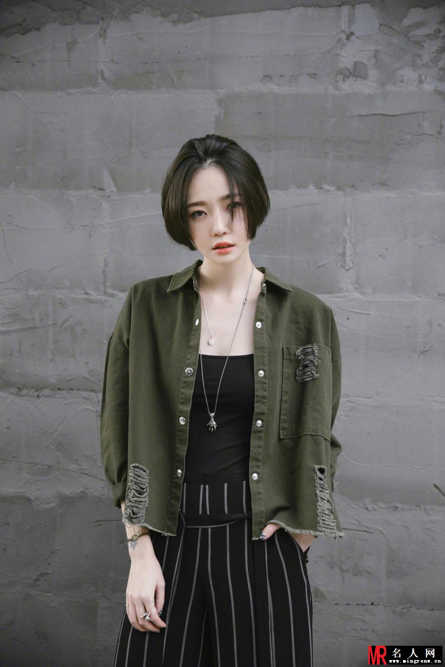 高晓松前妻自比“罗子君”遭打脸 晒美照玩转时髦风格(1)