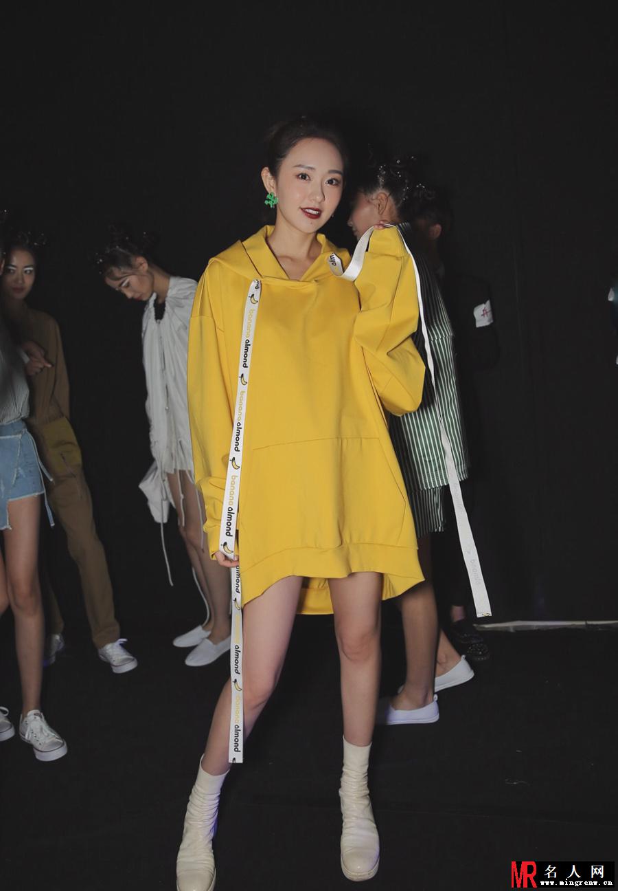 孙耀琦携自主品牌Rokey中国时装周首秀(1)