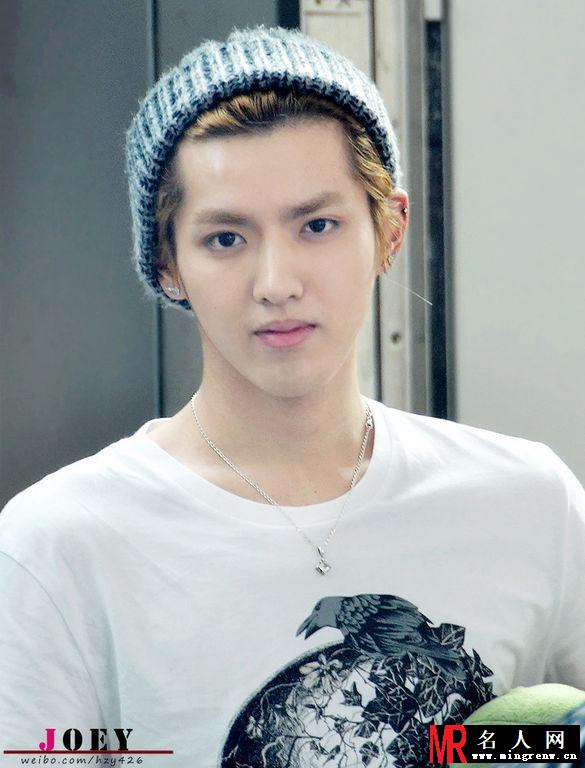 2012年12月EXO机场帅气写真吴亦凡图片 颜值爆表时尚造型合集(1)