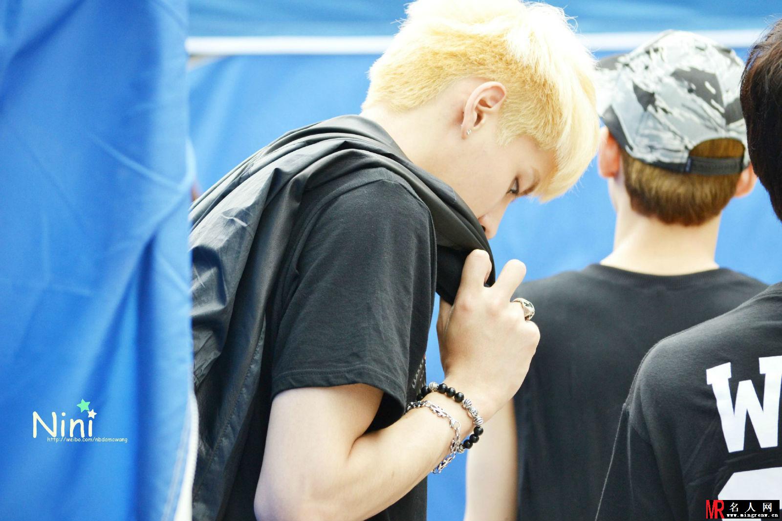 2013年Super Concert EXO悉心准备 吴亦凡Super Concert最认真(1)