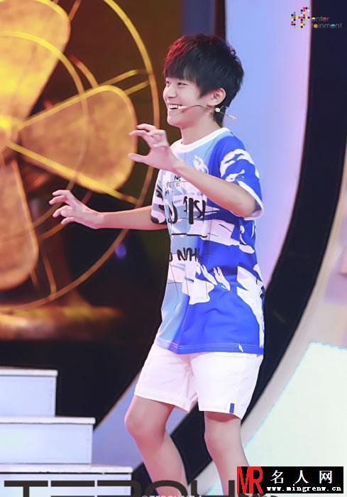 TFBOYS《年代秀》现场照片(1)