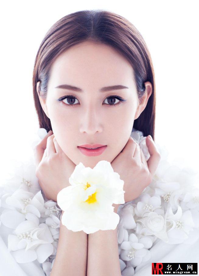 张钧甯化身花仙子 精致美丽如花绽放(1)