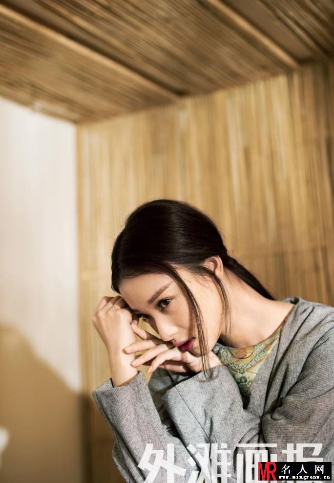 倪妮最新杂志写真 尽展古典优雅(1)