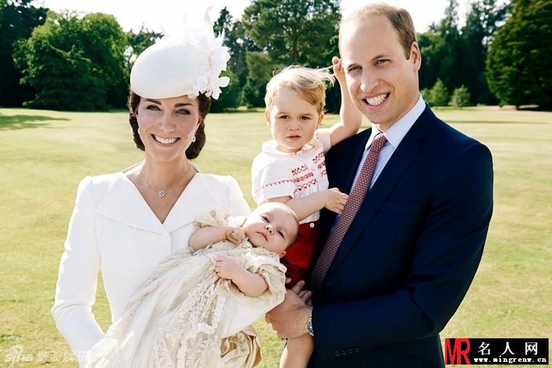 英国皇室全家福 小公主夏洛特正面曝光(1)