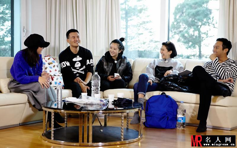 一路上有你最新剧照 明星夫妇遇韩囧(1)