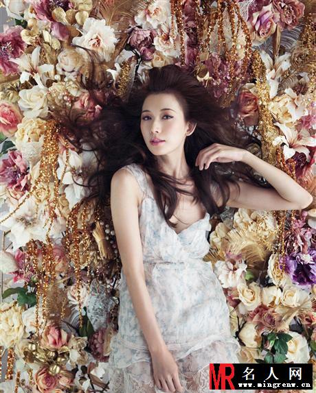 妇女节福利 盘点那些人比花魅的女星靓照(1)