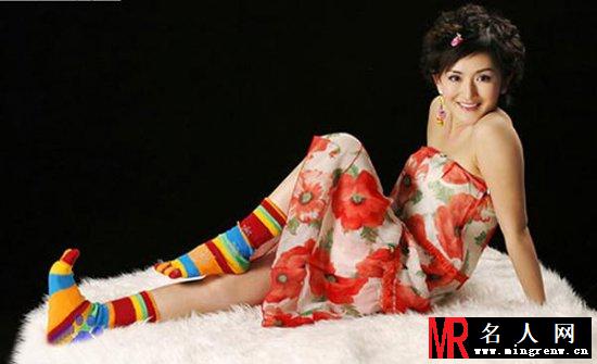 杨幂唐嫣 图揭女神那些惨不忍睹的过去(1)