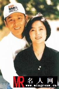 陈道明老婆近照曝光 端庄优雅曾为央视主播(1)