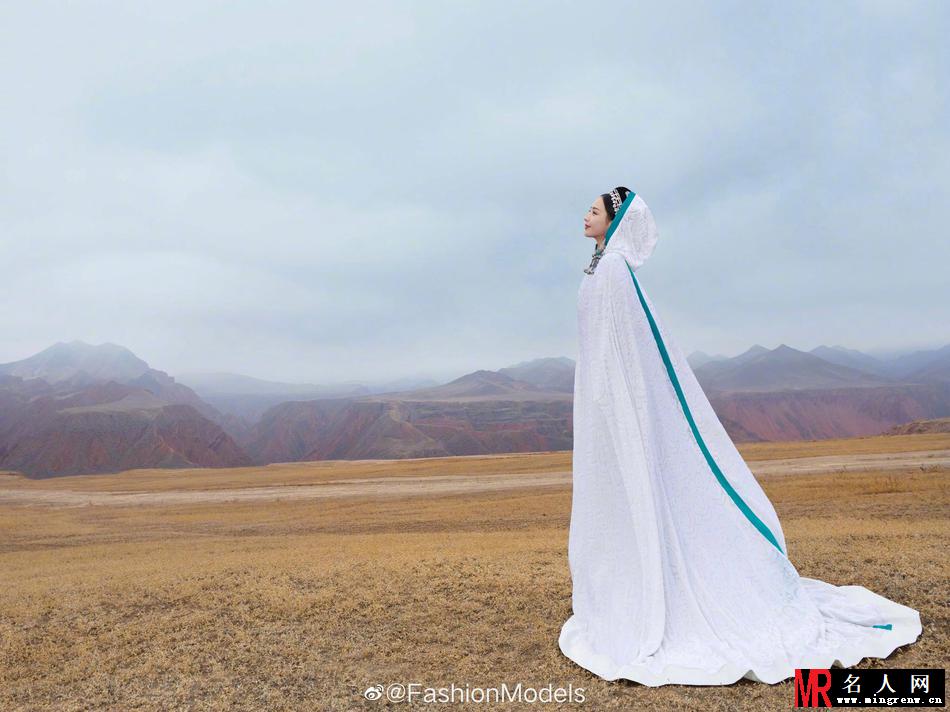 佟丽娅舞剧推广写真 网友：是仙女本仙没错了！(1)
