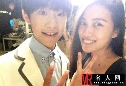 TFBOYS和陈漫合照 卖萌可爱(1)