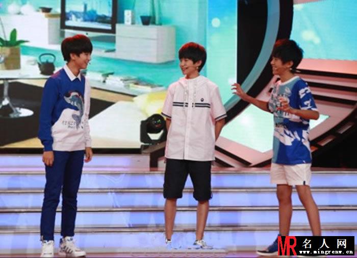 TFBOYS《年代秀》现场照片(1)