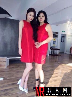 明星母女照大盘点 李小璐貌不如母亲(1)