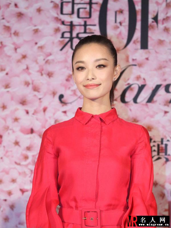 倪妮2013活动大图集第一弹 性感白礼服勾勒S身材(1)
