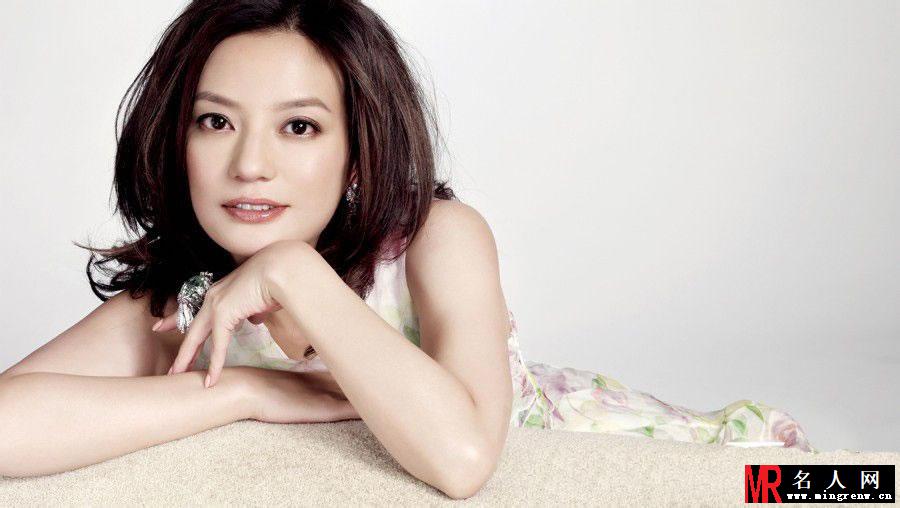 赵薇2010写真曝光 自称做自己的的导演(1)