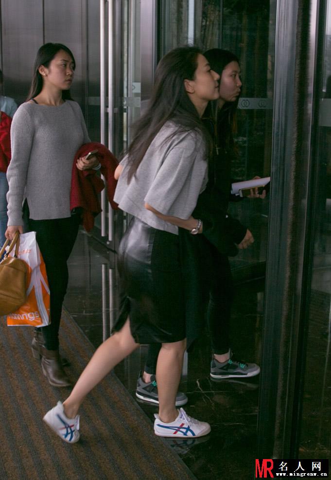 高圆圆天生励志  运动风出街照样女神(1)