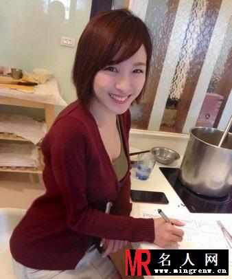 台湾美女主播私密床照被曝光 泪眼哭诉(1)