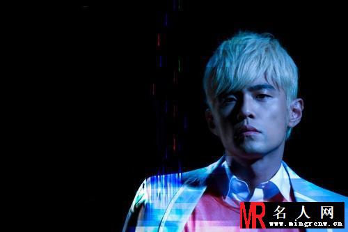 周杰伦MENS UNO台湾2013封面内页写真(1)