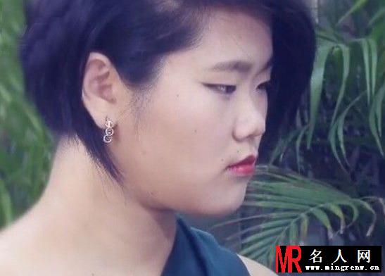 毕福剑18岁女儿生活照曝光遭网友吐槽(1)
