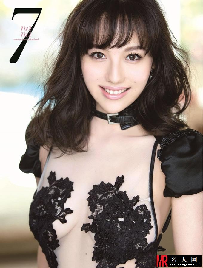 日本女星谷村奈南大胆写真 展现傲人G罩杯巨乳(1)