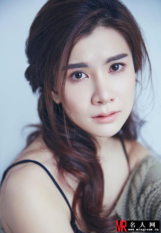 王迪最新写真曝光 泪眼朦胧粉丝心动(1)