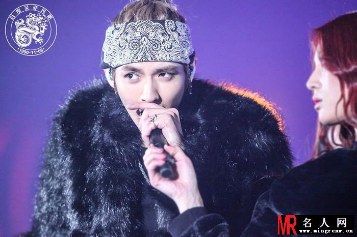 吴亦凡2013年韩国SM WEEK活动化身流行教主时尚ICON(1)