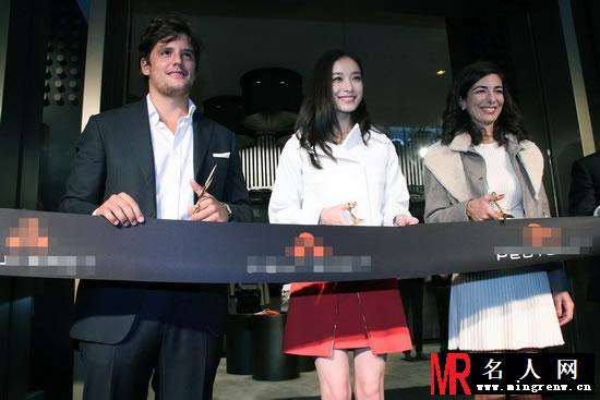 倪妮2013活动大图集第九弹 与黄渤合照笑容甜美(1)