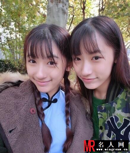 复旦双胞胎姐妹网络走红 网友:高智商萌妹子(1)