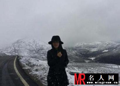 不老女神杨钰莹最新写真 低胸诱惑性感升级(1)