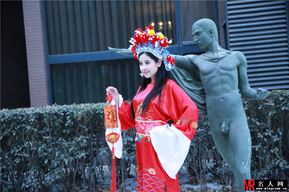 K奶戴予桐情人节拍写真 秀爆乳变最美女财神(1)