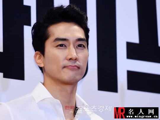 宋承宪公布与刘亦菲恋情后亮相心情大好(1)