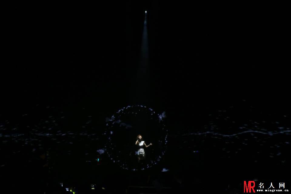 X.X.X.LIVE邓紫棋佛山演唱会火爆现场高清组图(1)