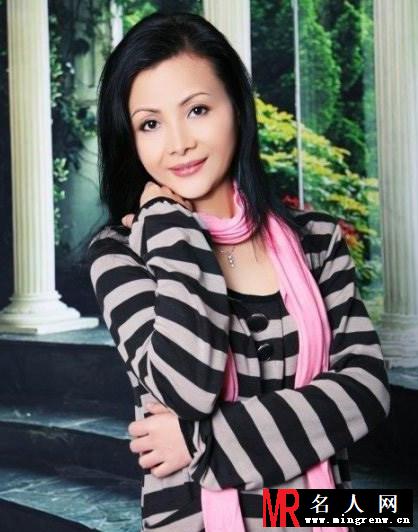 郭美美妈妈海量私照曝光 美艳外貌获赞(1)
