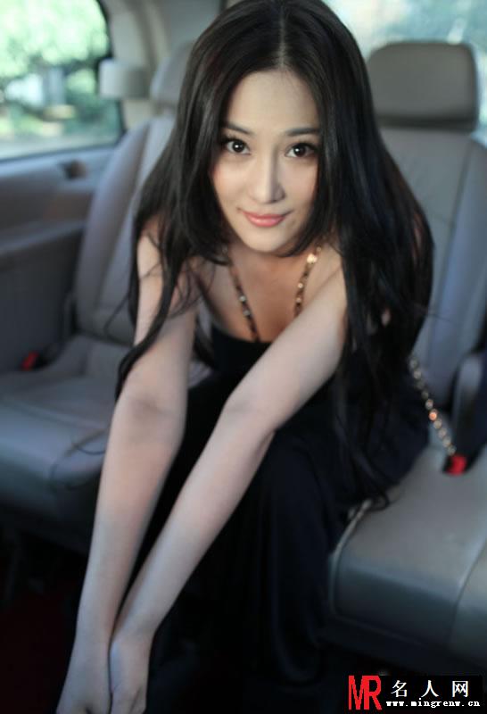 张馨予黑色诱惑宅男福利 性感妩媚尽显妖娆(1)