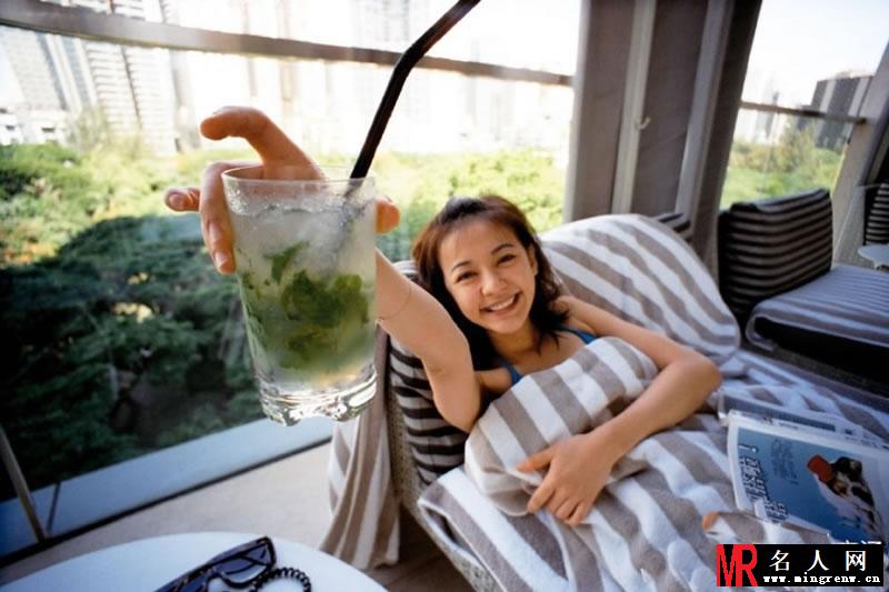 《花儿与少年》陈意涵搞怪可爱生活照(1)