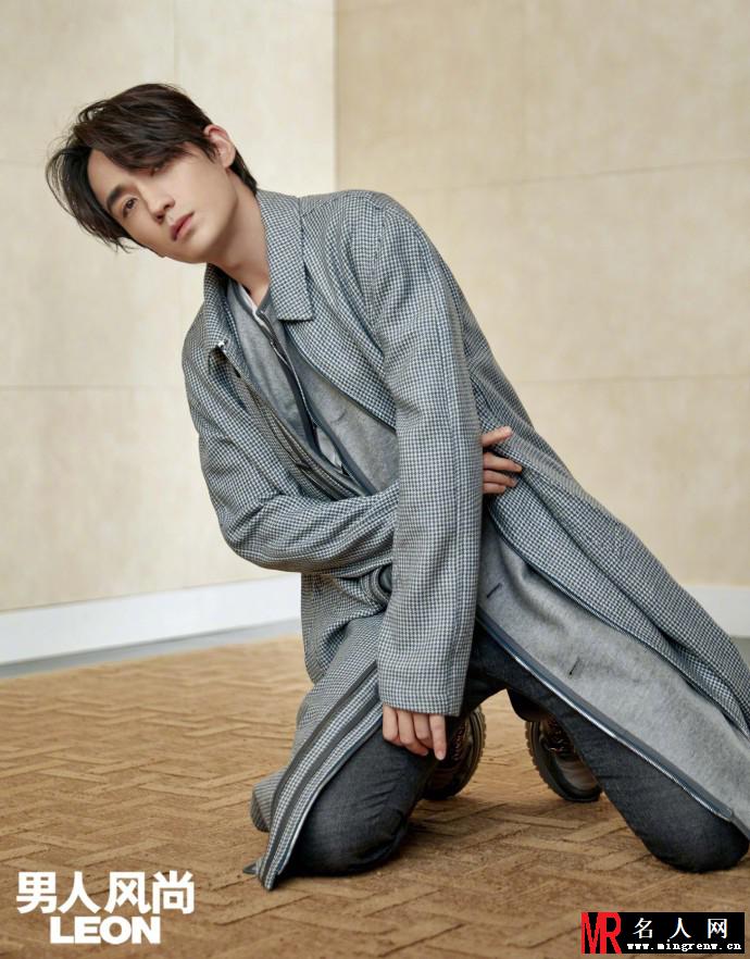 朱一龙写真简约大气 演绎轻熟男魅力(1)