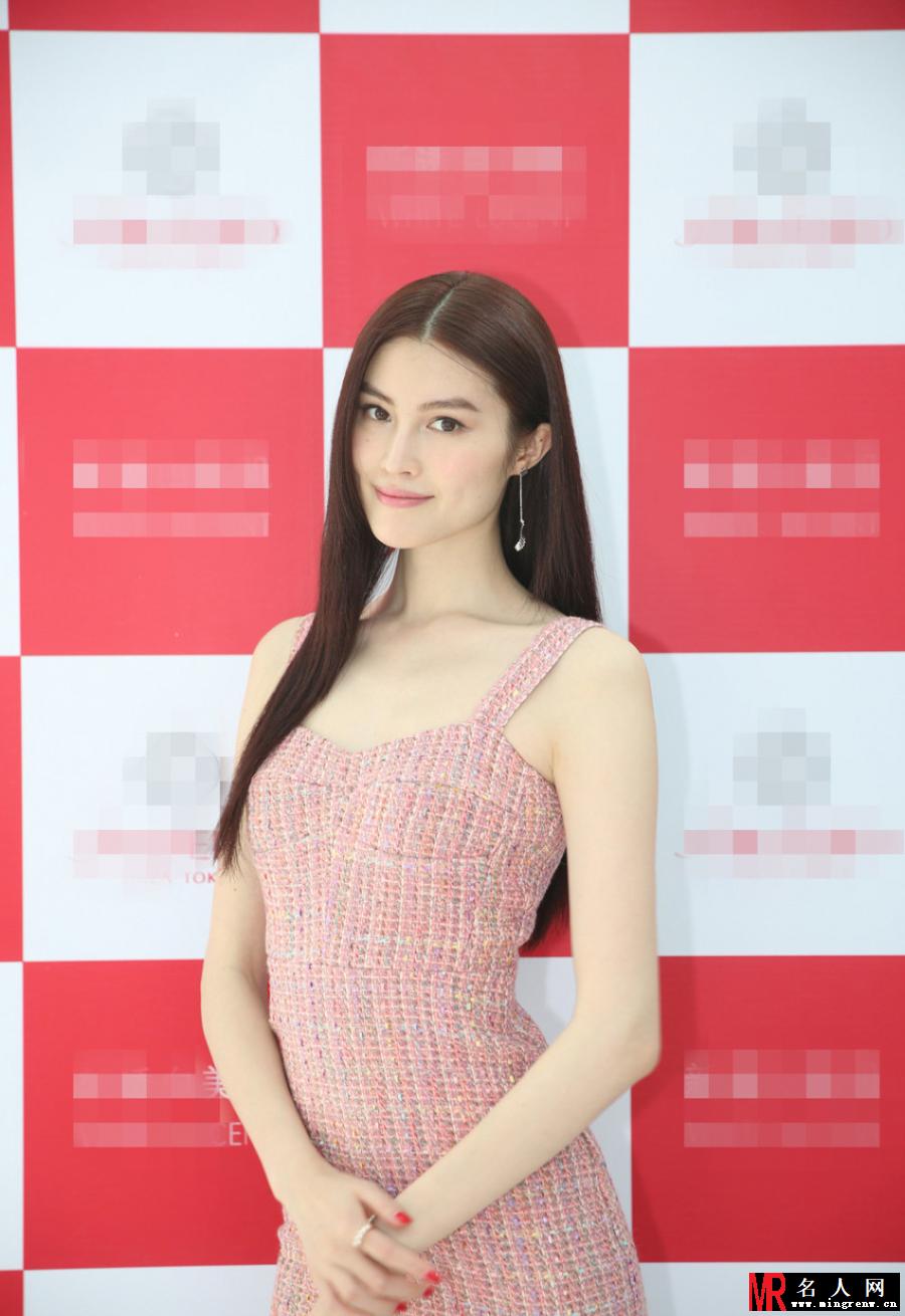 仙姑何穗粉嫩写真(1)