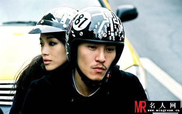 男神张震高清写真 春晚表演武术再获关注(1)