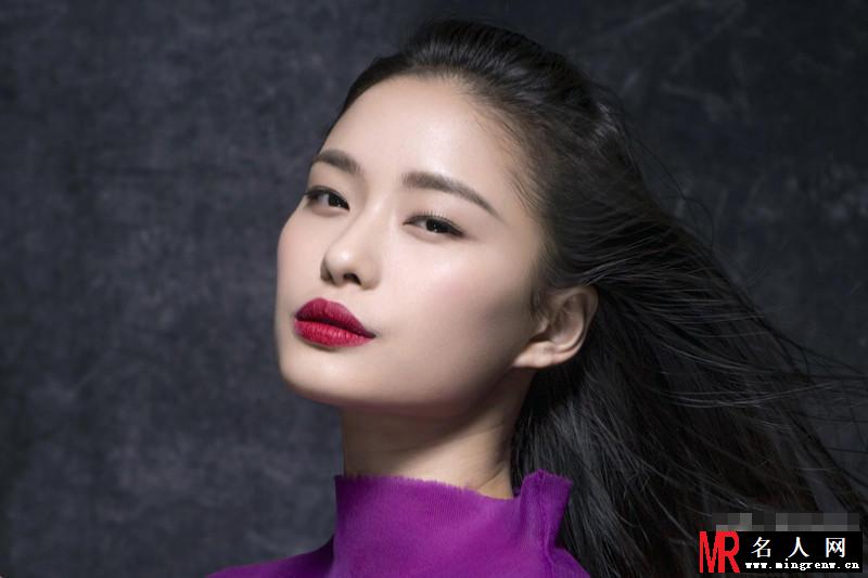 杨媛之冷艳写真曝光 获封翻版倪妮(1)
