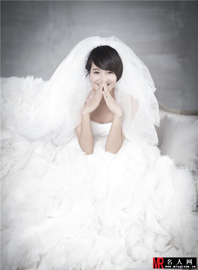 朱丹首秀婚纱写真曝光 分享甜蜜幸福(1)