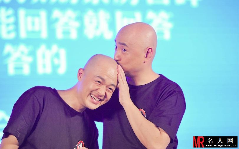 太虐心！《港囧》包贝尔现场读负评痛哭(1)
