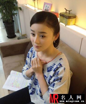 袁姗姗客串《幸福绽放》 大秀婚纱美照(1)