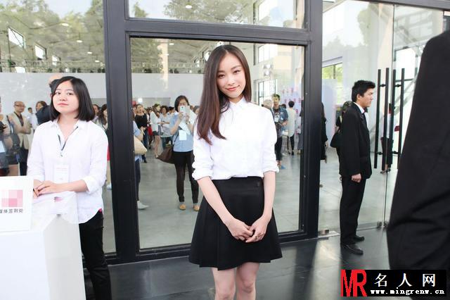 倪妮2014活动大图集第八弹 嘟嘴卖萌可爱清纯(1)