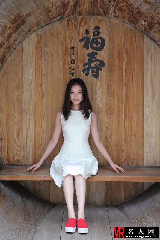 倪妮2014日本发现之旅 活泼可爱女神经(1)