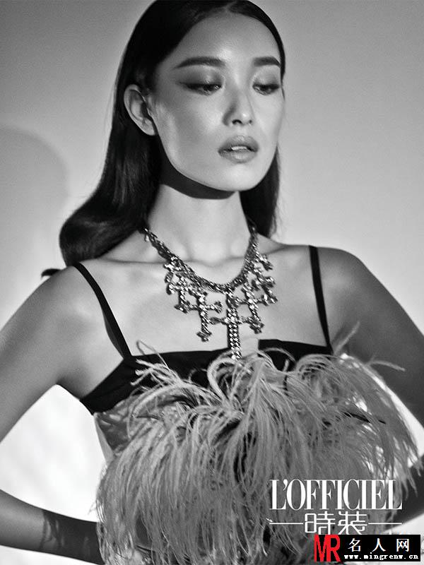 倪妮冷艳登时装 黑白质感秀S曲线(1)