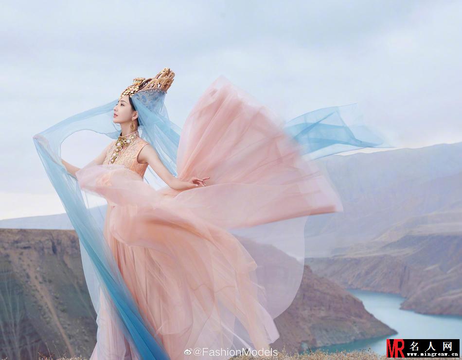 佟丽娅舞剧推广写真 网友：是仙女本仙没错了！(1)