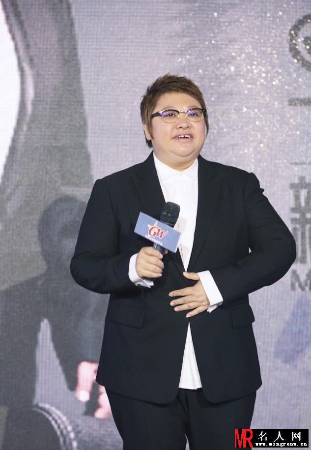 韩红揭巡演场次谈黄晓明婚礼:不会帮挡酒(1)